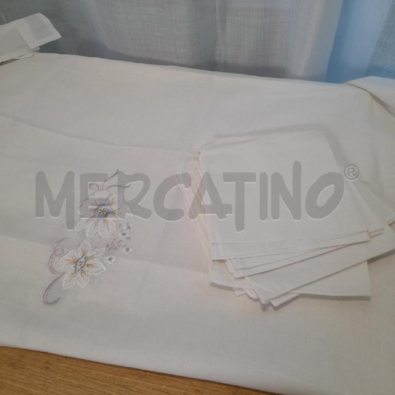 TOVAGLIA BIANCA RICAMI 230X135 TOVAGLIOLI 12 | Mercatino dell'Usato Sondrio 1