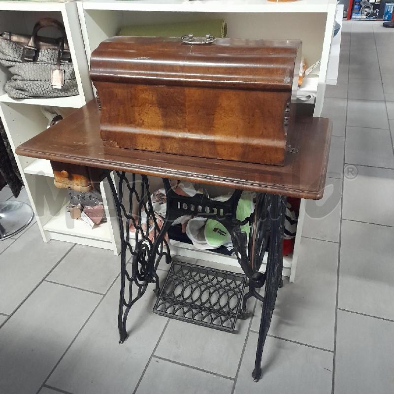 VECCHIA MACCHINA DA CUCIRE SINGER | Mercatino dell'Usato Sondrio 1
