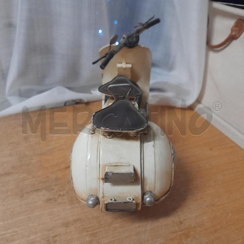 VESPA MODELLO METALLO VINTAGE | Mercatino dell'Usato Sondrio 4