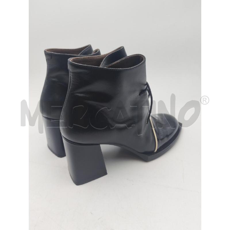 SCARPE DONNA NERO PUNTA LUCIDA LE BOHEMIEN  | Mercatino dell'Usato Albenga 2