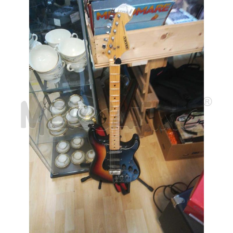 CHITARRA ASANA STRATOCASTER ANNI 70 | Mercatino dell'Usato Cosseria 1