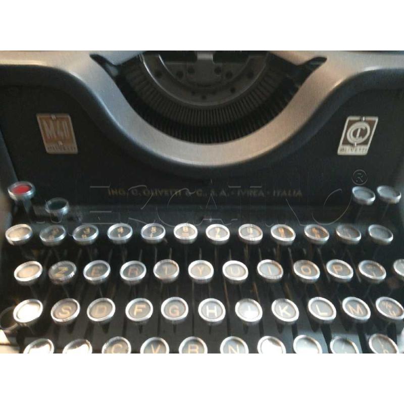 MACCHINA DA SCRIVERE OLIVETTI M40 | Mercatino dell'Usato Cosseria 3