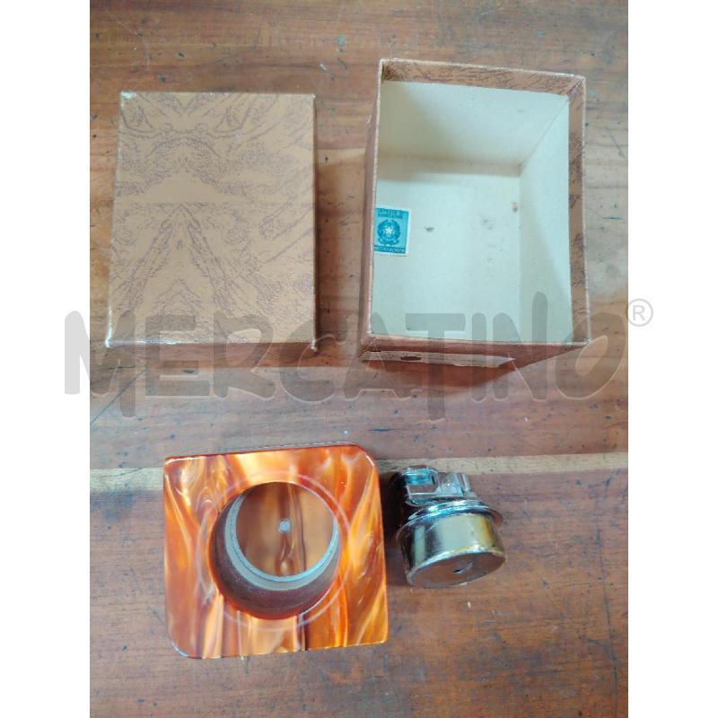 ACCENDINO LUCITE MADREPERLA CARAMELLO FASCIA BIANCO | Mercatino dell'Usato Manduria 3