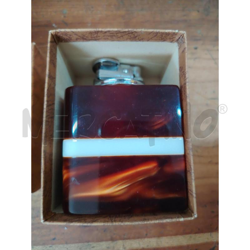 ACCENDINO LUCITE MADREPERLA CARAMELLO FASCIA BIANCO | Mercatino dell'Usato Manduria 4