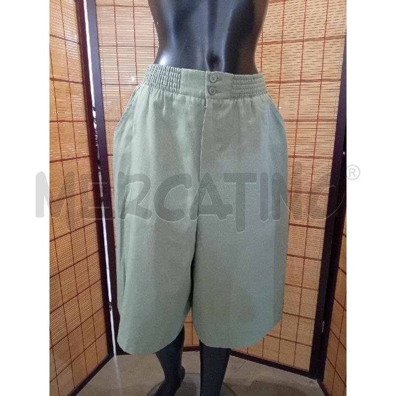 BERMUDA DONNA S/M LACOSTE VERDE AMPIO | Mercatino dell'Usato Manduria 1