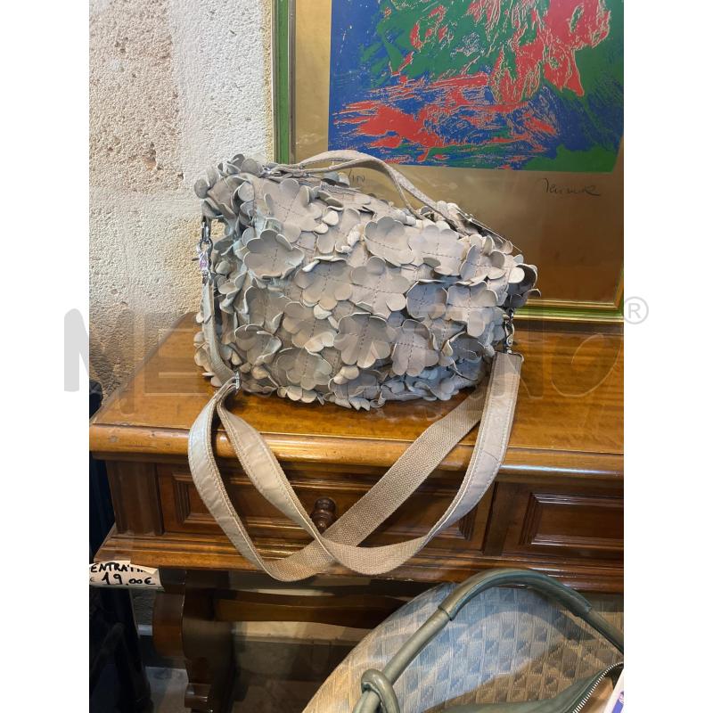 BORSA DONNA MARINA GALANTI TORTORA FIORI PETALI RILIEVO | Mercatino dell'Usato Manduria 1