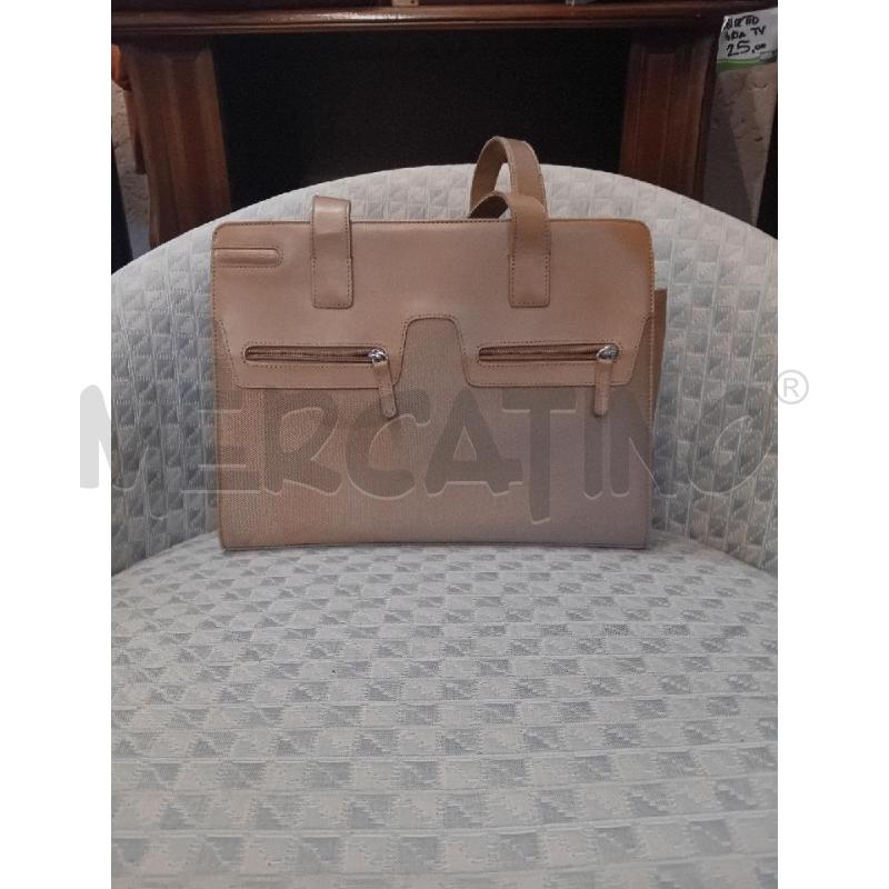 BORSA DONNA PIQUADRO BEIGE RIGIDA + ACCESSORI | Mercatino dell'Usato Manduria 3