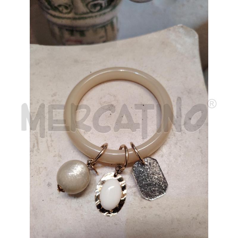 BRACCIALE PAVIÈ PARIS RIGIDO PANNA 3 CIONDOLI | Mercatino dell'Usato Manduria 1