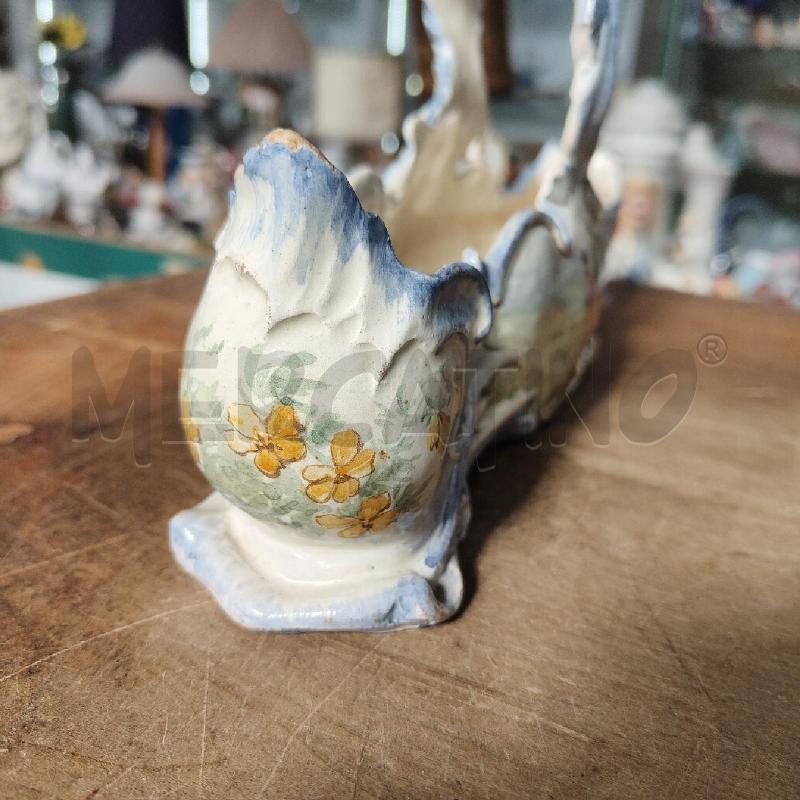 CENTROTAVOLA CERAMICA EPODA DIPINTA A MANO CONTADINI FIORI | Mercatino dell'Usato Manduria 4