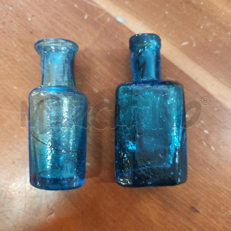 COPPIA BOTTIGLIETTE VETRO BLU STRIATO ROSSO EPOCA  | Mercatino dell'Usato Manduria 1