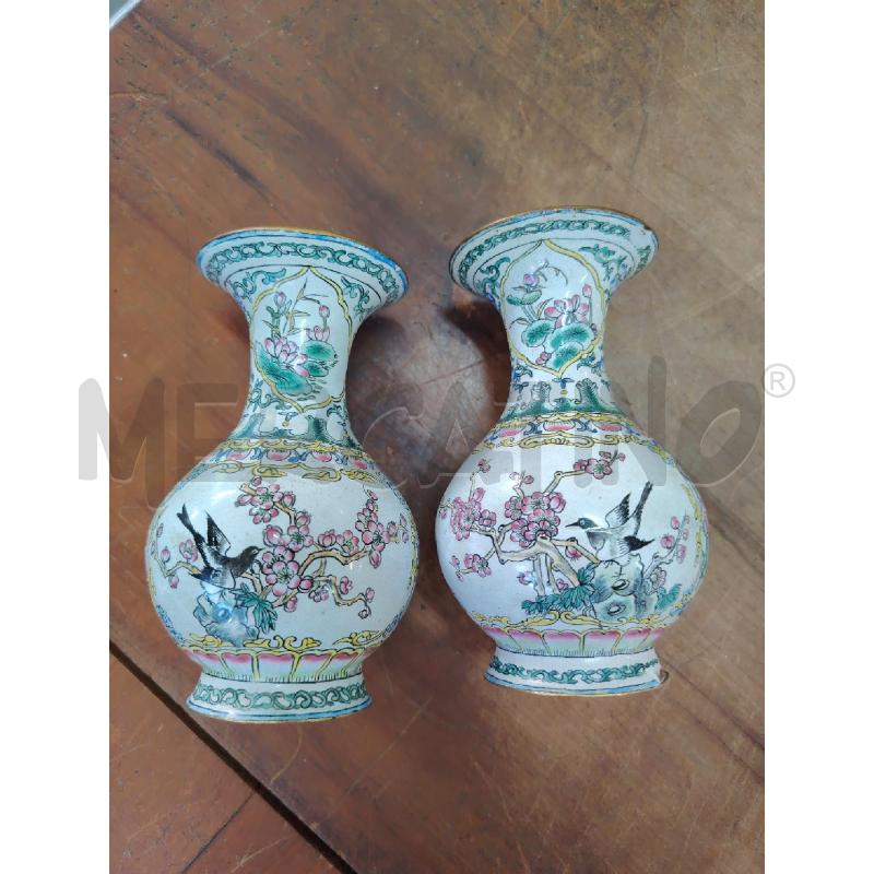 COPPIA VASI CANTON CINESI METALLO SMALTATI FIORI | Mercatino dell'Usato Manduria 2