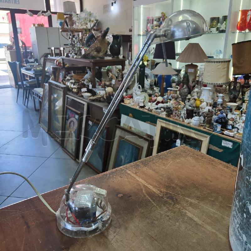 LAMPADA DA TAVOLO MASSIVE PLASTICA TRASPARENTE | Mercatino dell'Usato Manduria 1