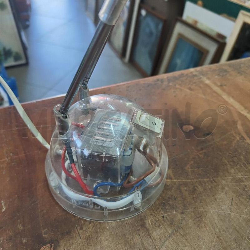LAMPADA DA TAVOLO MASSIVE PLASTICA TRASPARENTE | Mercatino dell'Usato Manduria 2