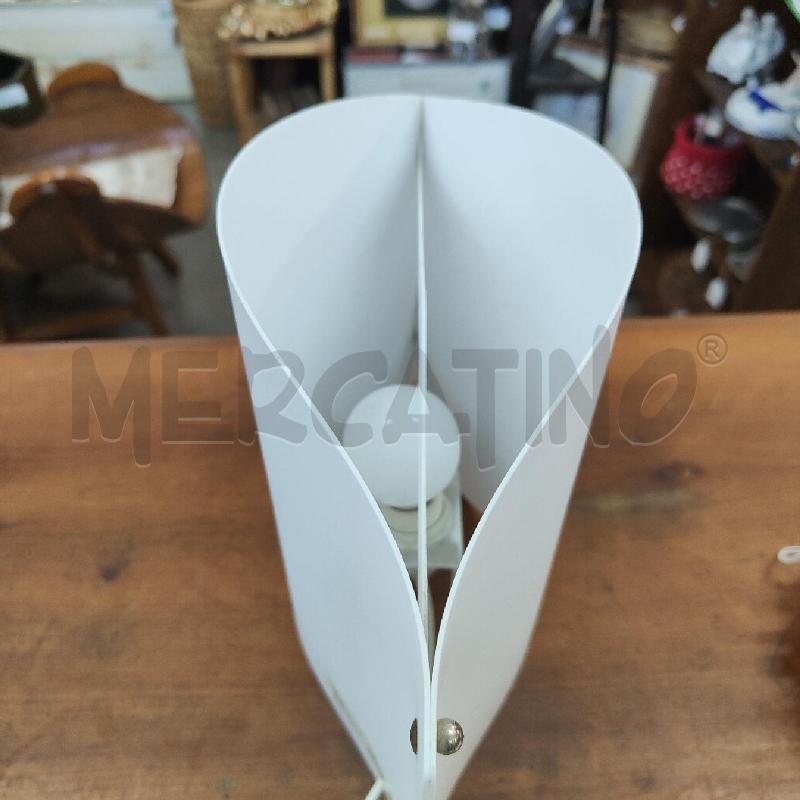 LAMPADA DA TAVOLO SAMUEL PARKER VELA BIANCA | Mercatino dell'Usato Manduria 3
