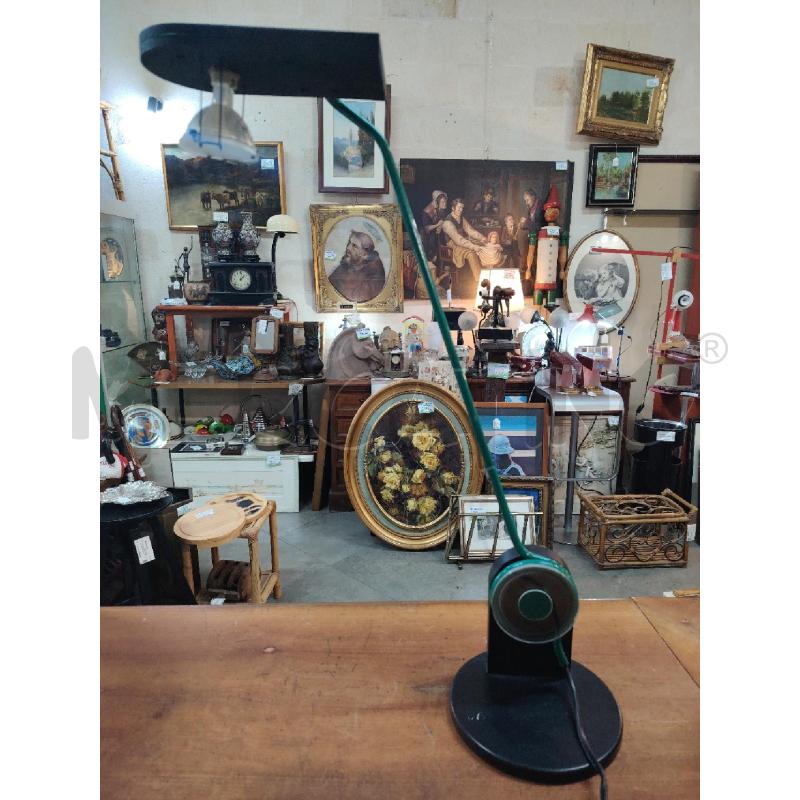 LAMPADA EFFETTOLUCE POSTMODERNA NERA VERDE | Mercatino dell'Usato Manduria 1