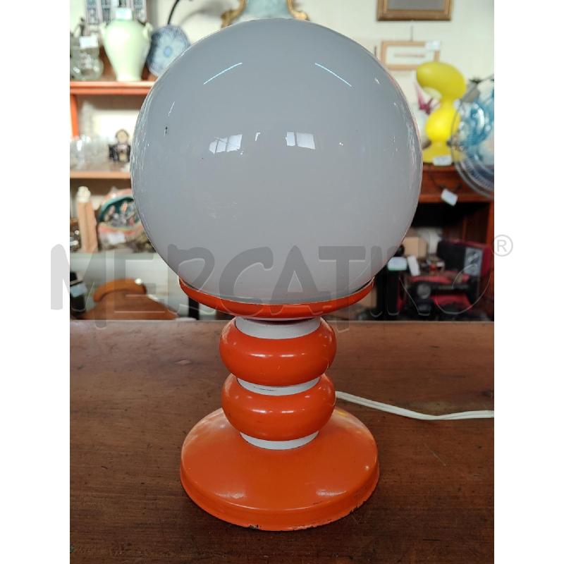 LAMPADA MID CENTURY ARANCIONE SFERA BIANCA | Mercatino dell'Usato Manduria 2