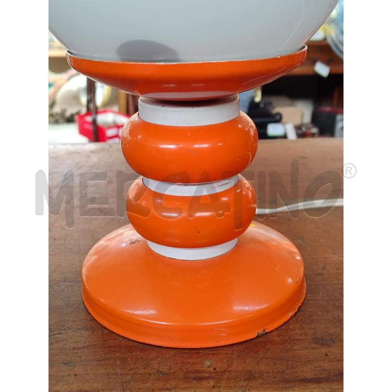 LAMPADA MID CENTURY ARANCIONE SFERA BIANCA | Mercatino dell'Usato Manduria 4