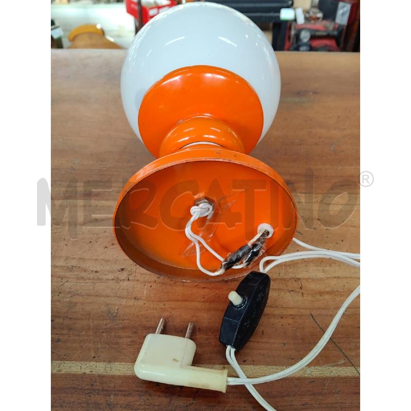 LAMPADA MID CENTURY ARANCIONE SFERA BIANCA | Mercatino dell'Usato Manduria 5