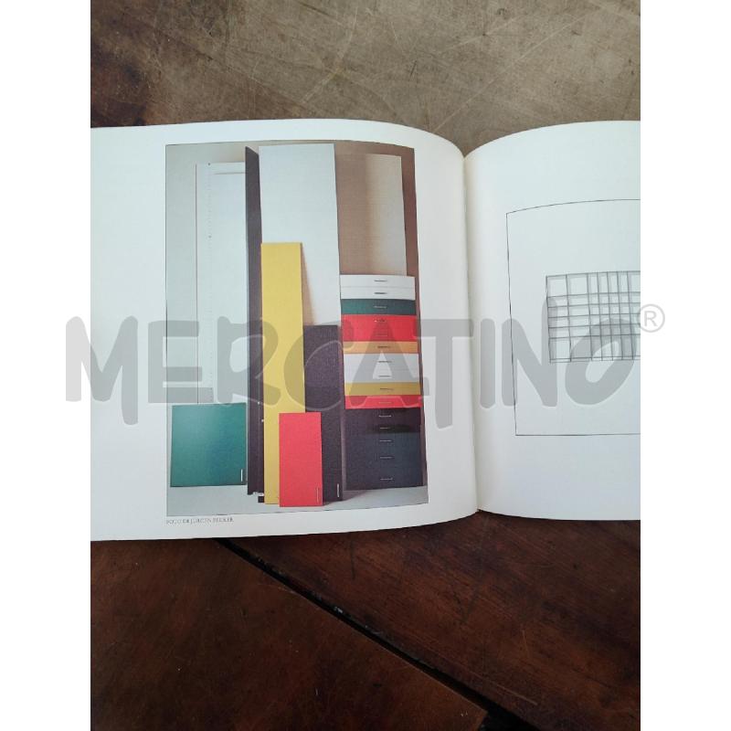 LIBRO ANTONIA ASTORI DESIGNER  | Mercatino dell'Usato Manduria 3