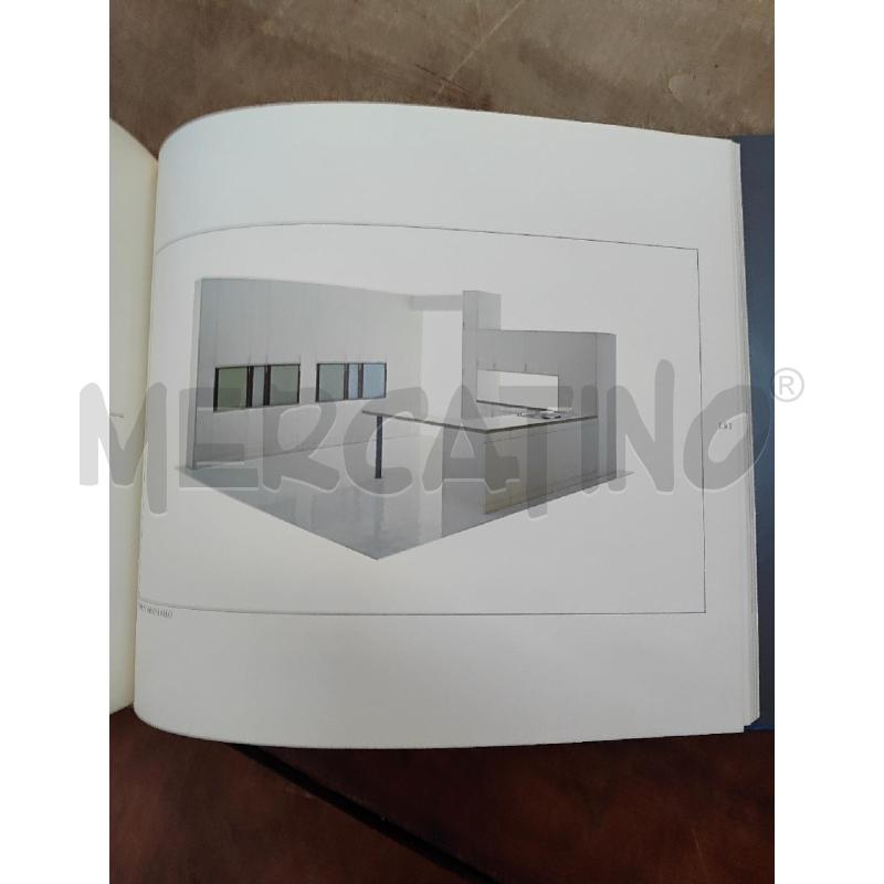 LIBRO ANTONIA ASTORI DESIGNER  | Mercatino dell'Usato Manduria 4
