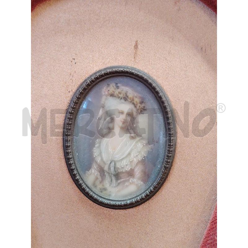 MINIATURA NOBILDONNA CORNICE FERRO DI CAVALLO TESSUTO | Mercatino dell'Usato Manduria 2
