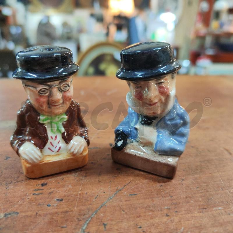 SALE E PEPE PORCELLANA ROYAL DOULTON PERSONAGGI DICKENS | Mercatino dell'Usato Manduria 1
