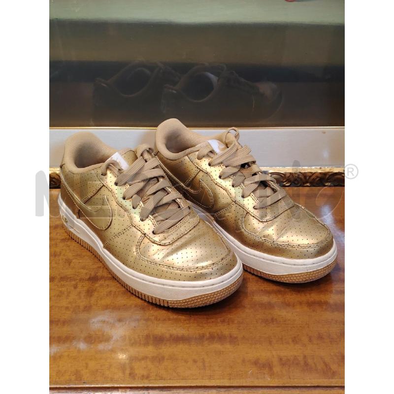 SCARPE 36 NIKE AIR FORCE 1992 LOW GOLD DORATE  | Mercatino dell'Usato Manduria 1