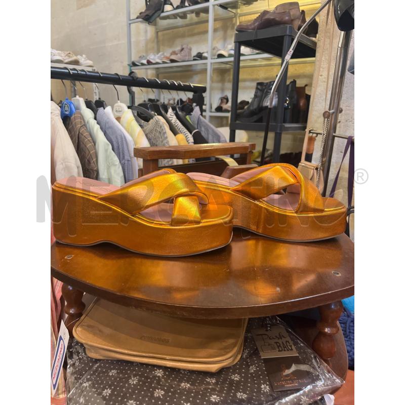 SCARPE DONNA 39 NOGHI PELLE ARANCIONI CANGIANTI | Mercatino dell'Usato Manduria 2