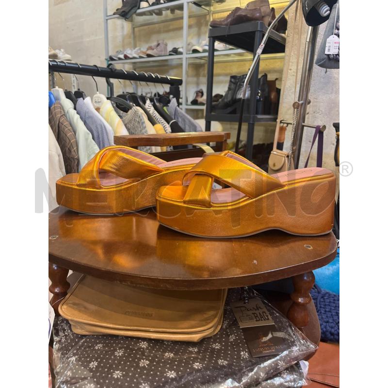 SCARPE DONNA 39 NOGHI PELLE ARANCIONI CANGIANTI | Mercatino dell'Usato Manduria 3
