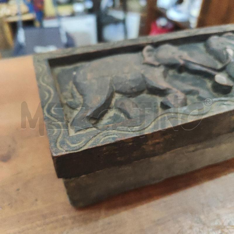 SCATOLA LEGNO SCURO ELEFANTI BIRMANIA | Mercatino dell'Usato Manduria 3