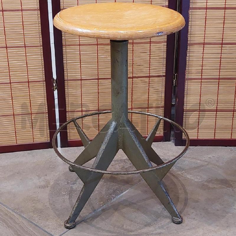 SGABELLO MID CENTURY GHISA SEDUTA LEGNO REGOLABILE | Mercatino dell'Usato Manduria 2