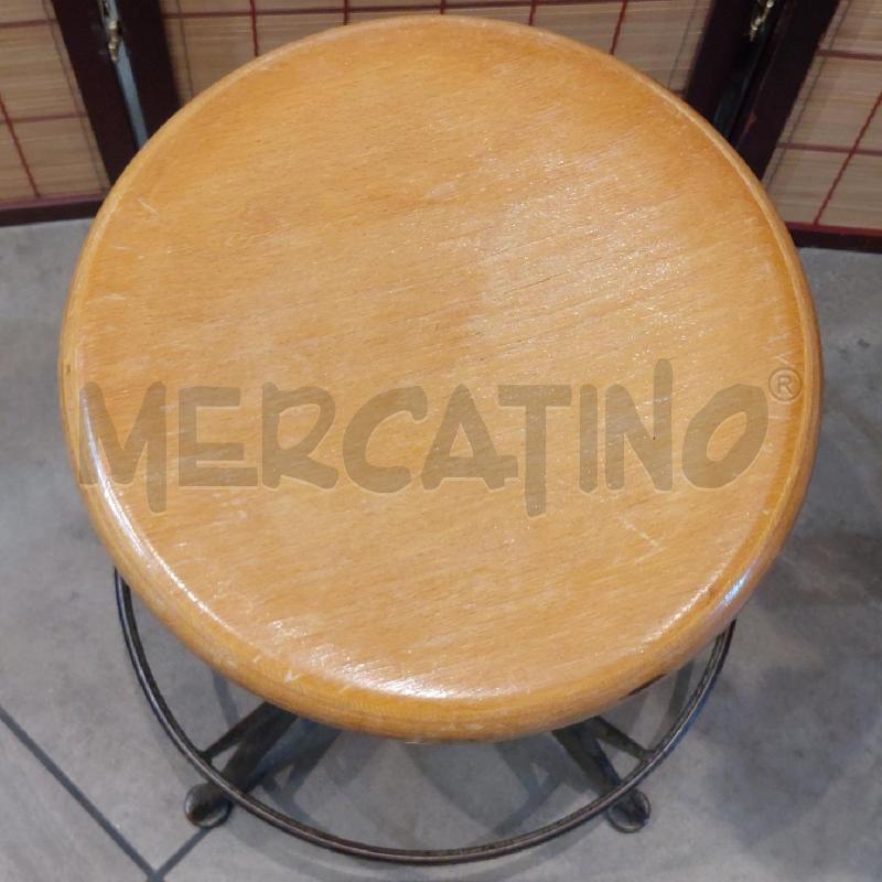 SGABELLO MID CENTURY GHISA SEDUTA LEGNO REGOLABILE | Mercatino dell'Usato Manduria 3