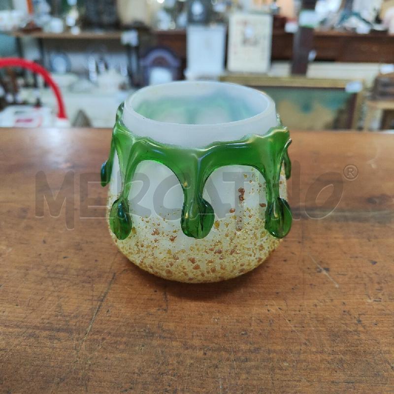 VASO A DECORAZIONE TEARDROP ATTR WILHEM KRALIK SOHN IRIDESCENTE PICCOLI DIFETTI | Mercatino dell'Usato Manduria 1