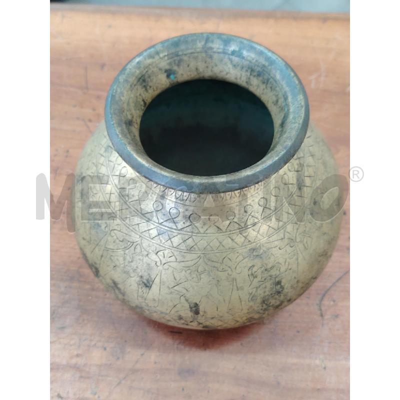 VASO BRONZO MARTELLATO FIGURE INCISE ETNICO | Mercatino dell'Usato Manduria 3