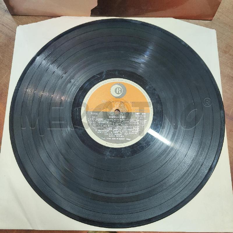 VINILE LUCIO BATTISTI EMOZIONI | Mercatino dell'Usato Manduria 4
