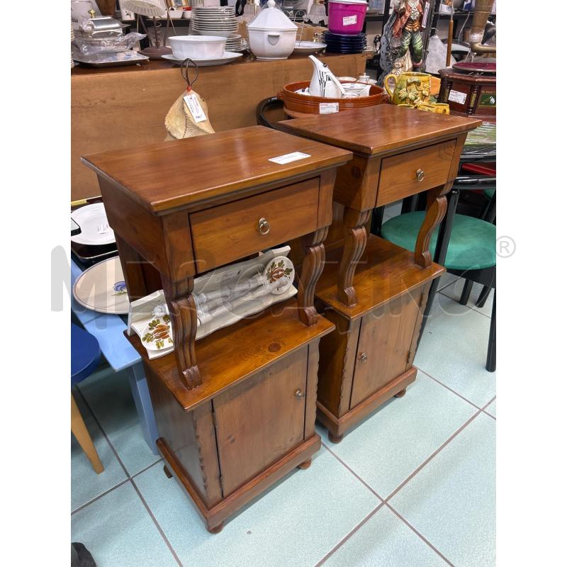 COMODINI COPPIA D'EPOCA | Mercatino dell'Usato Martina franca 1