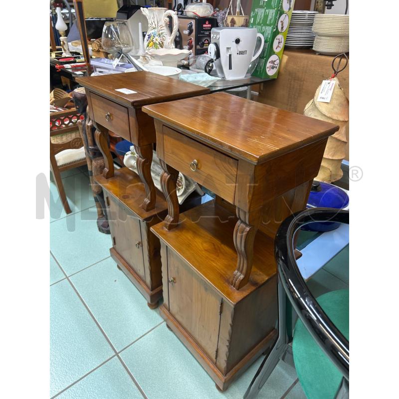 COMODINI COPPIA D'EPOCA | Mercatino dell'Usato Martina franca 2