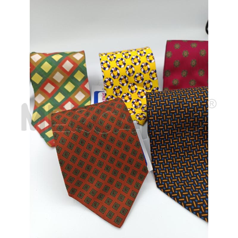 CRAVATTA ETRO COLORATA | Mercatino dell'Usato Martina franca 2