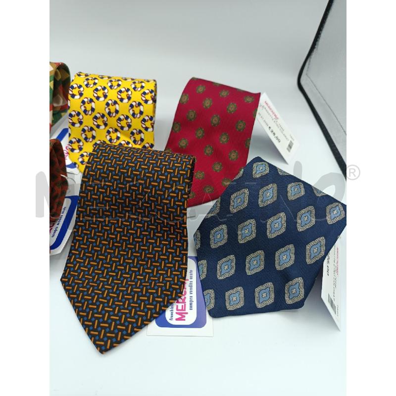 CRAVATTA ETRO COLORATA | Mercatino dell'Usato Martina franca 3
