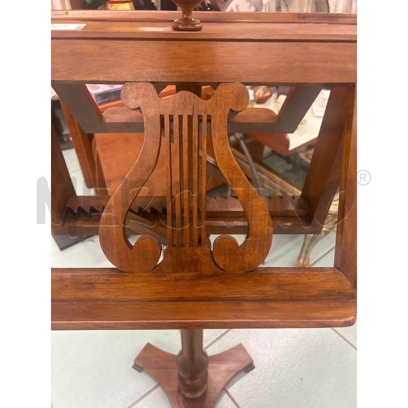 LEGGIO IN LEGNO  | Mercatino dell'Usato Martina franca 3