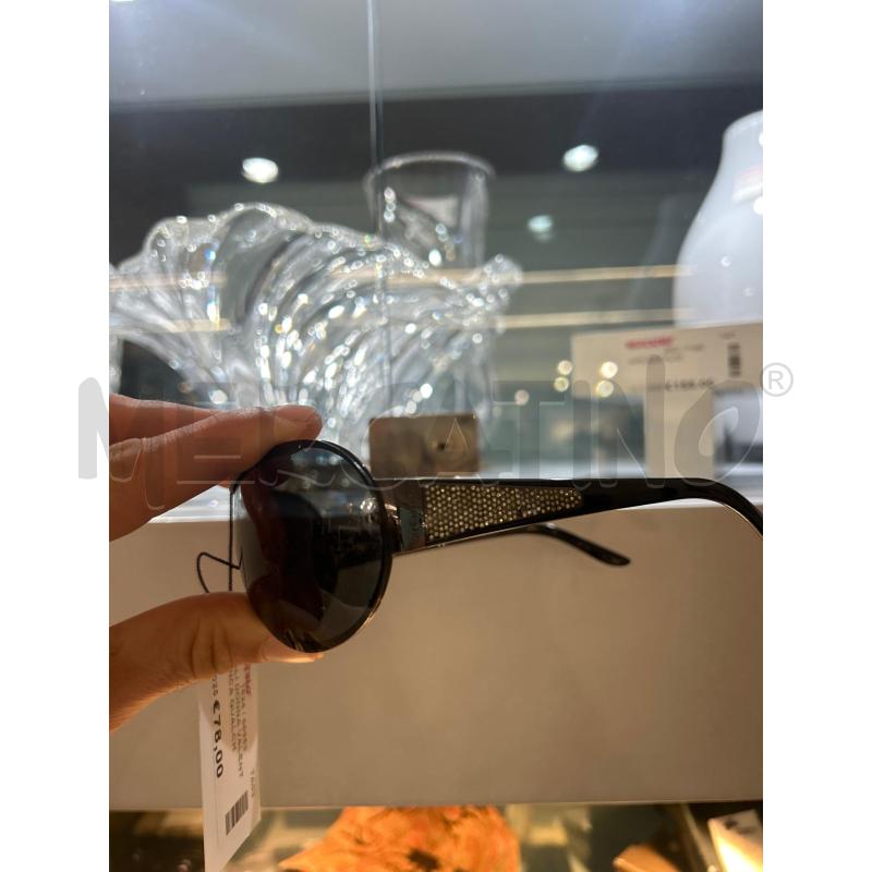 OCCHIALI DONNA VALENTINO MANCA QUALCHE STRASS | Mercatino dell'Usato Martina franca 2