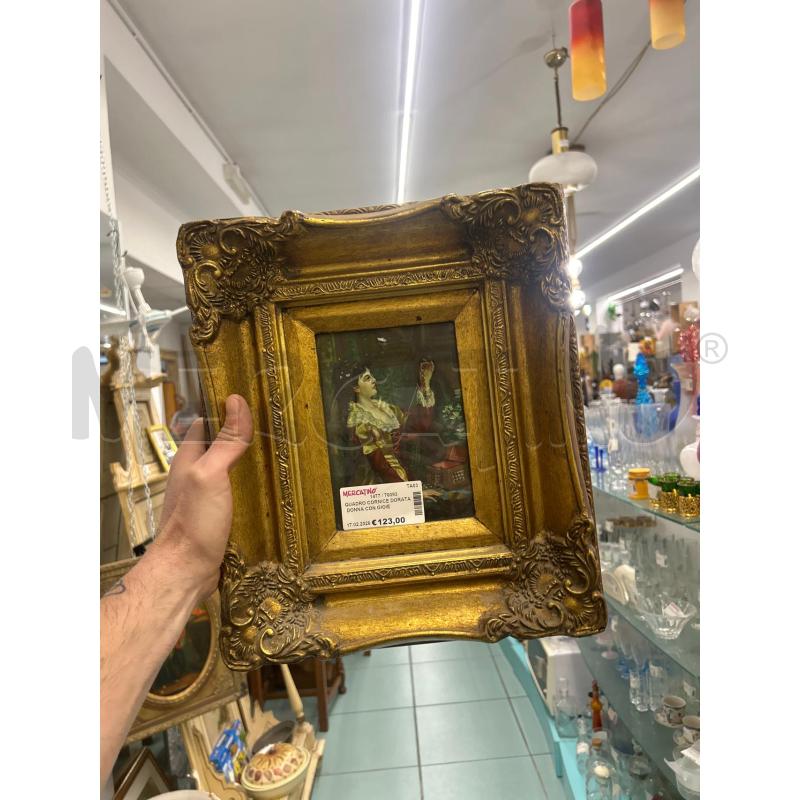 QUADRO CORNICE DORATA DONNA CON GIOIELLI | Mercatino dell'Usato Martina franca 3