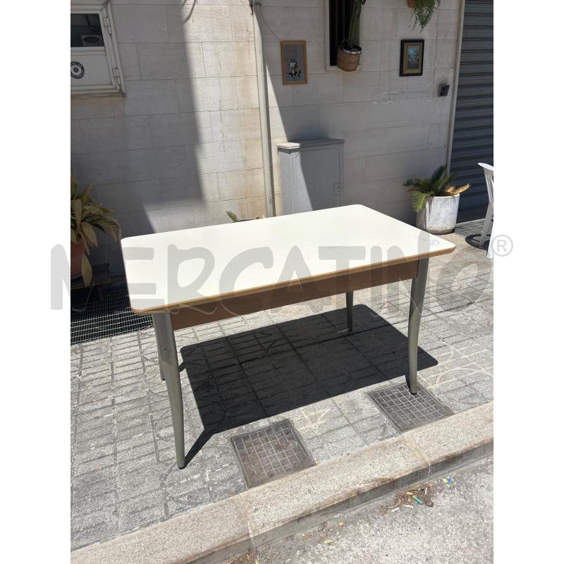 TAVOLO ALLUNGABILE | Mercatino dell'Usato Martina franca 2