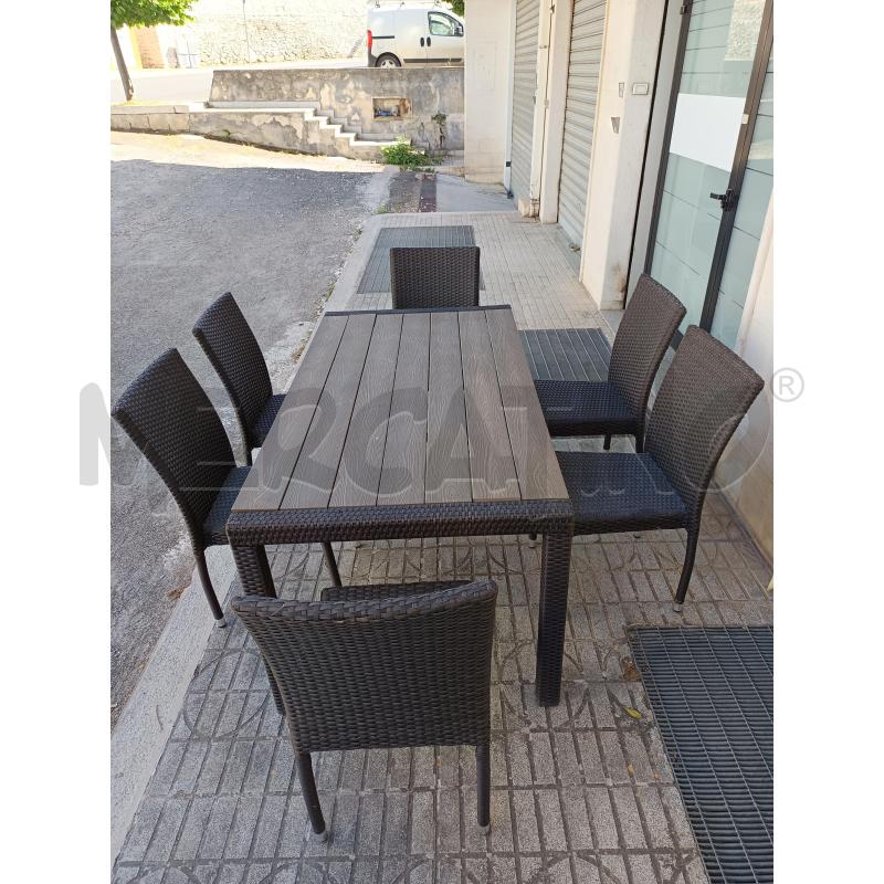 TAVOLO ESTERNO + 8 SEDIE | Mercatino dell'Usato Martina franca 3