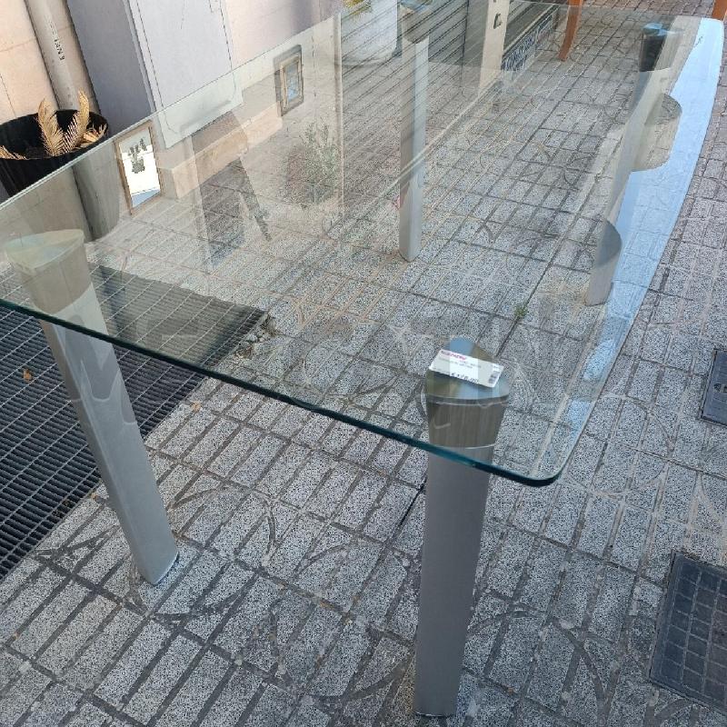 TAVOLO IN VETRO  | Mercatino dell'Usato Martina franca 2