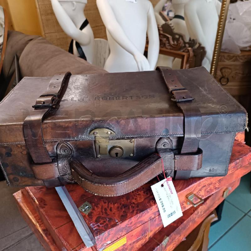VALIGETTA ENGLISH LEVER | Mercatino dell'Usato Martina franca 1