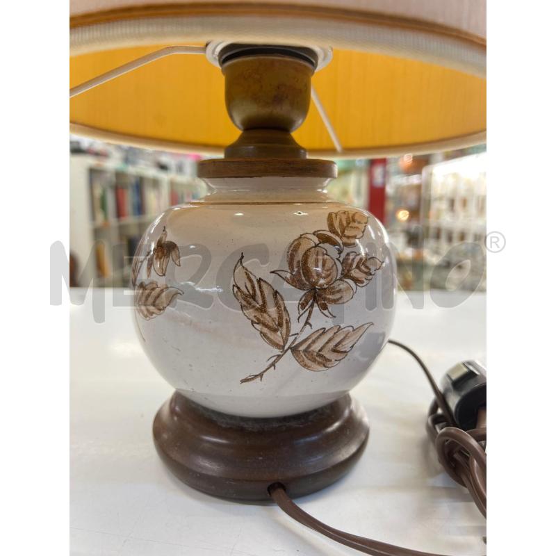 ABAT JOUR CERAMICA DIPINTA FIORE TONI MARRONI BASE LEGNO | Mercatino dell'Usato Teramo 2