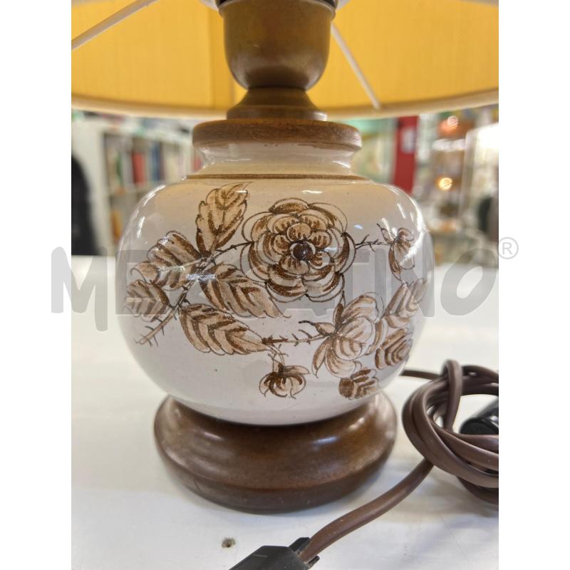 ABAT JOUR CERAMICA DIPINTA FIORE TONI MARRONI BASE LEGNO | Mercatino dell'Usato Teramo 2
