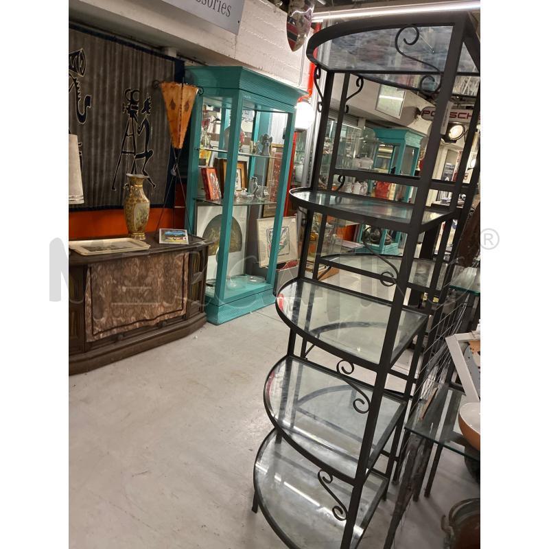 ANGOLIERA IN FERRO BATTUTO E VETRO 58X58H177CM | Mercatino dell'Usato Teramo 2