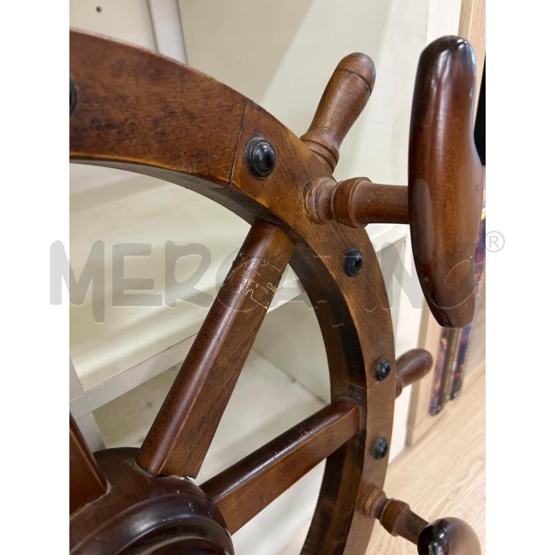 APPENDI ABITI A PARETE IN LEGNO FORMA TIMONE DA NAVE  | Mercatino dell'Usato Teramo 2